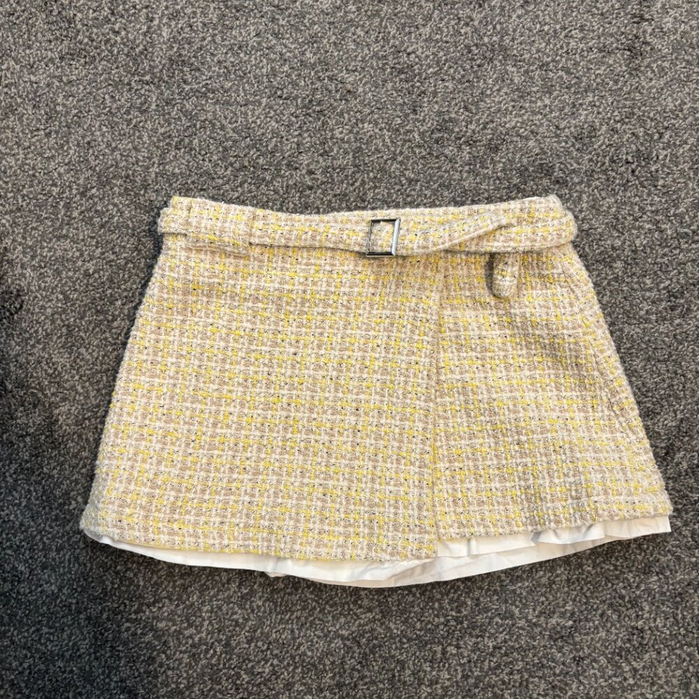 Zara yellow, gray and white plaid wrap around skirt, white trim at hemline, belt